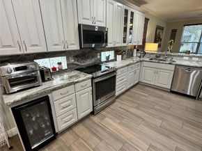 1561 SW 187th Ave, Pembroke Pines FL 33029