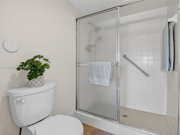 13705 SW 12th St 103B, Pembroke Pines FL 33027