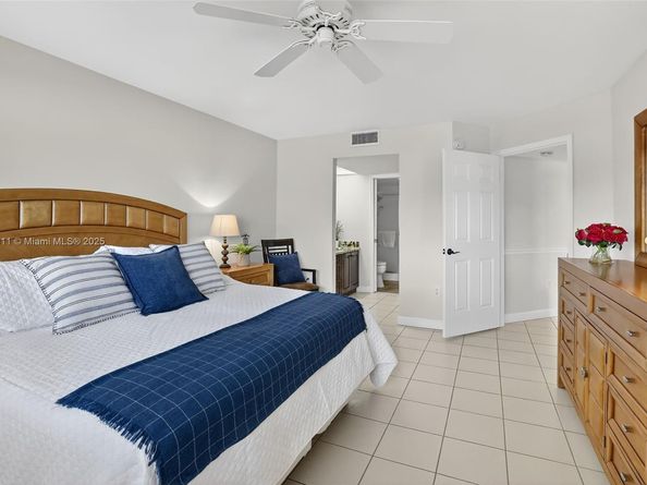 13705 SW 12th St 103B, Pembroke Pines FL 33027