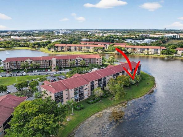 13705 SW 12th St 103B, Pembroke Pines FL 33027