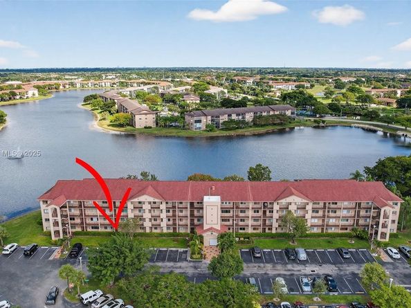 13705 SW 12th St 103B, Pembroke Pines FL 33027