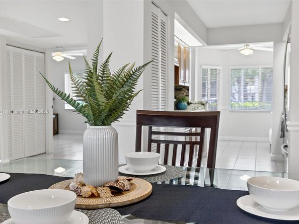 13705 SW 12th St 103B, Pembroke Pines FL 33027