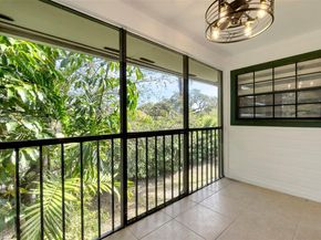 927 NE 199th St 202, Miami FL 33179