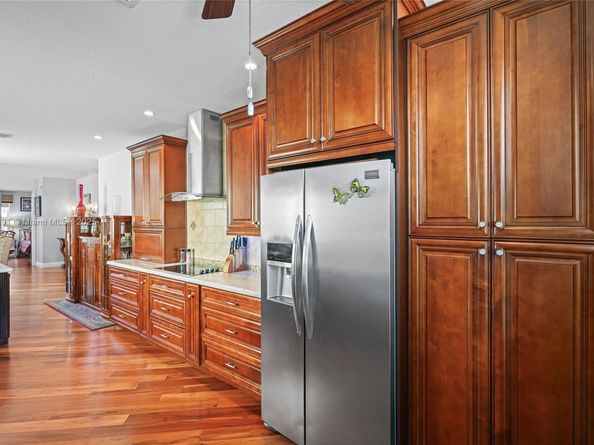 1282 Grant Ct, Hollywood FL 33019