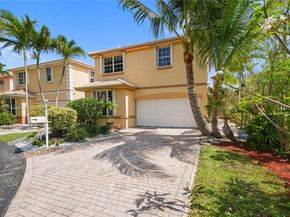 1282 Grant Ct, Hollywood FL 33019