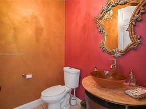 1282 Grant Ct, Hollywood FL 33019