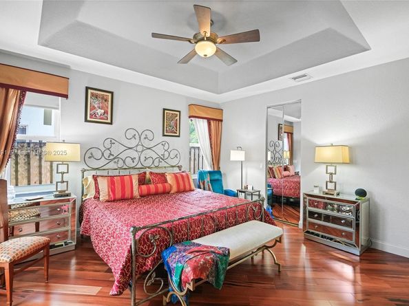 1282 Grant Ct, Hollywood FL 33019