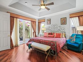 1282 Grant Ct, Hollywood FL 33019