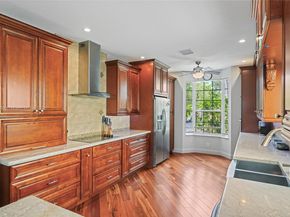 1282 Grant Ct, Hollywood FL 33019