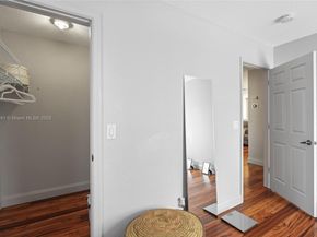 1282 Grant Ct, Hollywood FL 33019