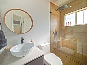 18800 Belmont Dr, Cutler Bay FL 33157