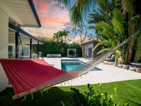 18800 Belmont Dr, Cutler Bay FL 33157