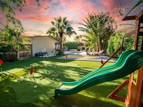 18800 Belmont Dr, Cutler Bay FL 33157