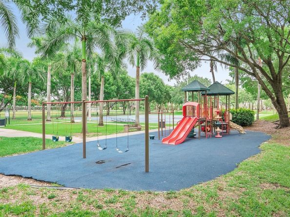 6478 NW 113th Pl, Doral FL 33178