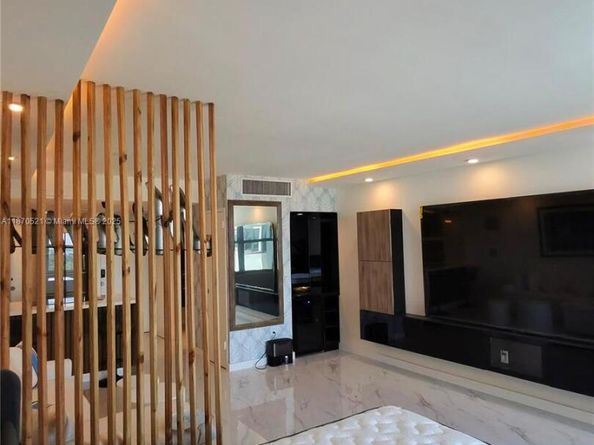 2899 Collins Ave 1634, Miami Beach FL 33140