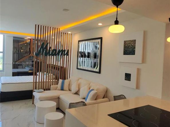 2899 Collins Ave 1634, Miami Beach FL 33140