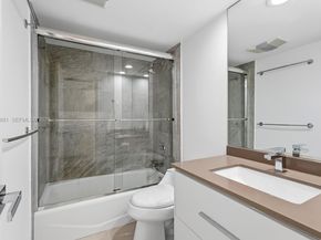 4280 Oaks Ter 102, Pompano Beach FL 33069
