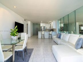 3140 S Ocean Dr PH7, Hallandale Beach FL 33009