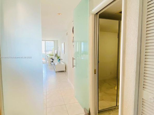 3140 S Ocean Dr PH7, Hallandale Beach FL 33009