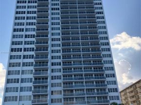 3140 S Ocean Dr PH7, Hallandale Beach FL 33009