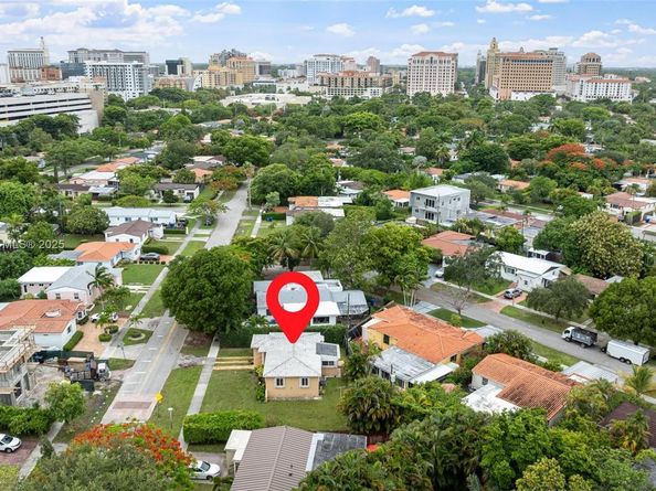 3241 SW 20th St, Miami FL 33145