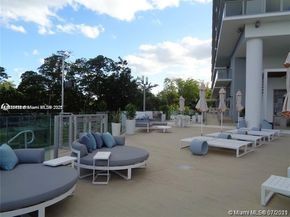 16385 Biscayne Blvd 1402, North Miami Beach FL 33160