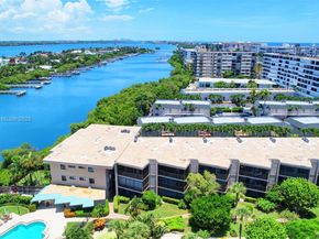 3605 S Ocean Blvd 206, South Palm Beach FL 33480