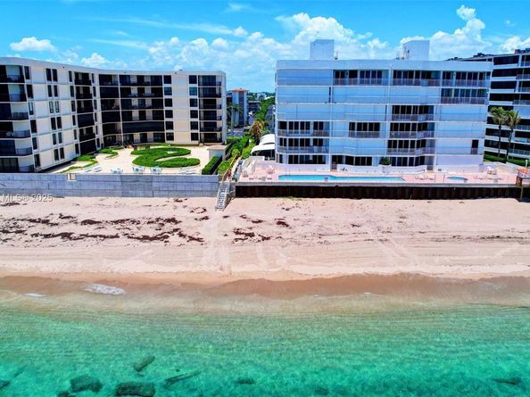 3605 S Ocean Blvd 206, South Palm Beach FL 33480