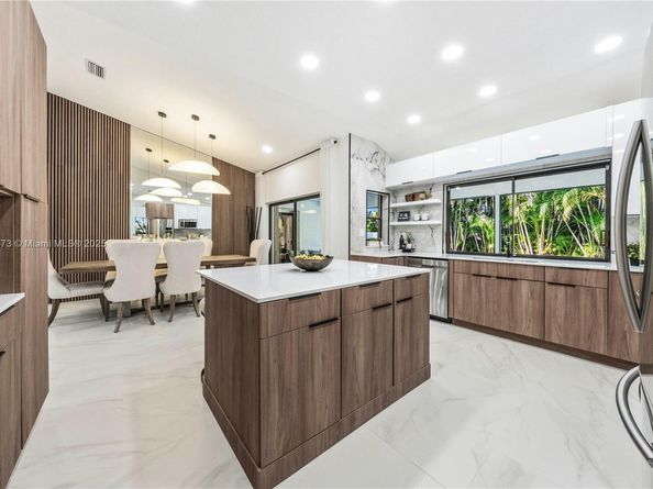1500 NW 108th Way, Coral Springs FL 33071