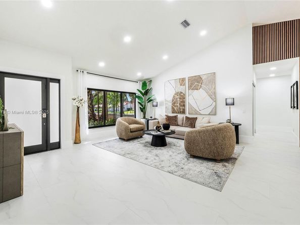 1500 NW 108th Way, Coral Springs FL 33071