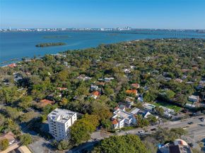 5981 NE 6th Ave, Miami FL 33137