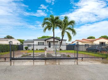 941 NW 40th Ave