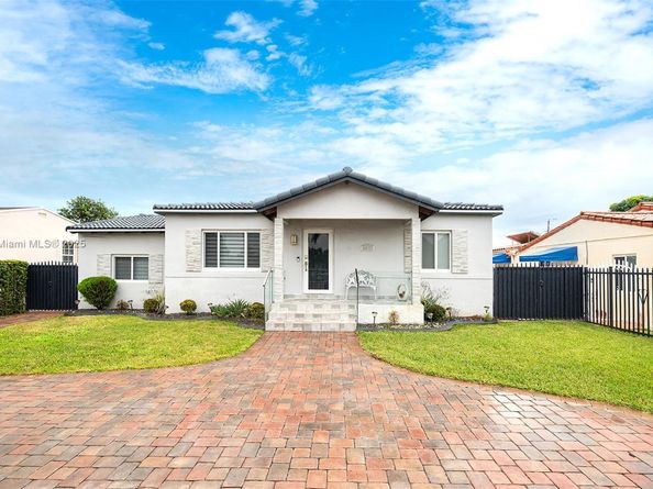 941 NW 40th Ave, Miami FL 33126