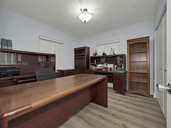 941 NW 40th Ave, Miami FL 33126