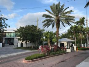 1155 S Biscayne Point Rd, Miami Beach FL 33141