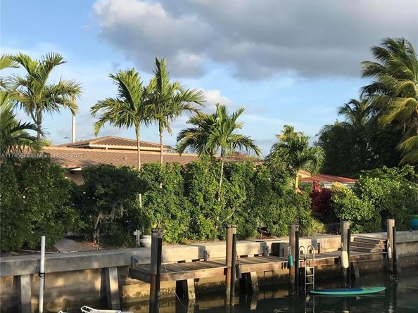 1155 S Biscayne Point Rd, Miami Beach FL 33141