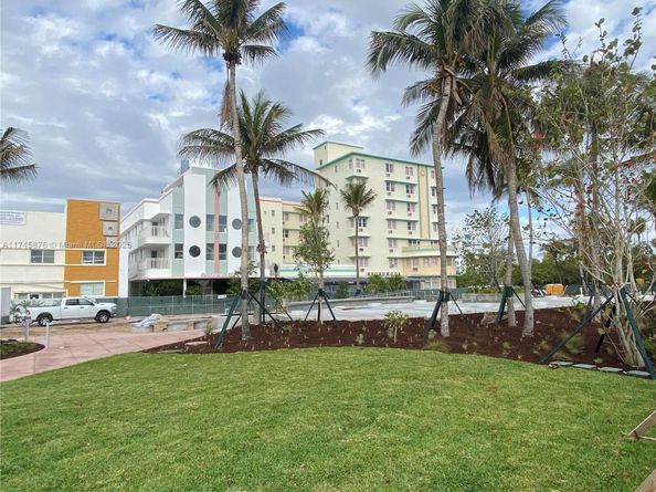 1155 S Biscayne Point Rd, Miami Beach FL 33141
