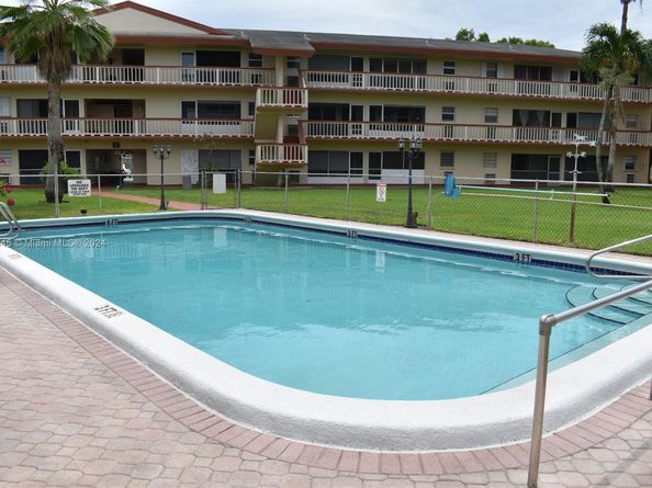 5300 Washington St D309, Hollywood FL 33021