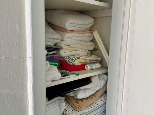 2343 NW 28th St #1-2, Oakland Park FL 33311