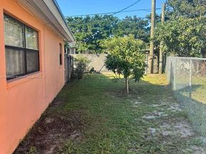 2343 NW 28th St #1-2, Oakland Park FL 33311