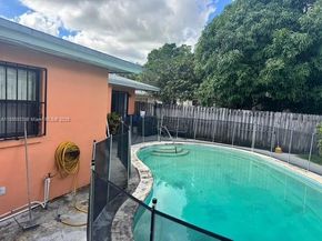 2343 NW 28th St #1-2, Oakland Park FL 33311