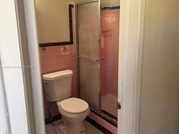 2343 NW 28th St #1-2, Oakland Park FL 33311