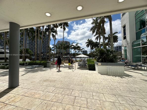 2670 E Sunrise Blvd 317, Fort Lauderdale FL 33304