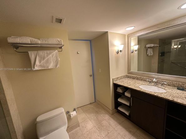 2670 E Sunrise Blvd 317, Fort Lauderdale FL 33304