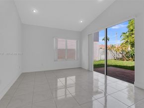 10997 NW 58th Ter, Doral FL 33178