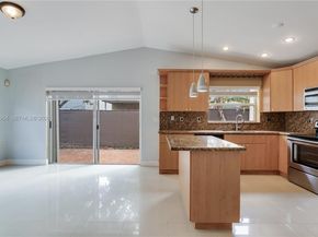 10523 SW 161st  PL, Miami FL 33196