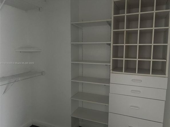 6770 Indian Creek Dr 6D, Miami Beach FL 33141