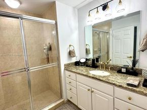 3001 NE 185th St 225, Aventura FL 33180