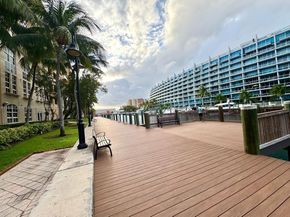 3001 NE 185th St 225, Aventura FL 33180