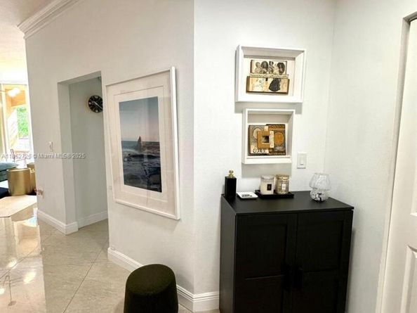 3001 NE 185th St 225, Aventura FL 33180